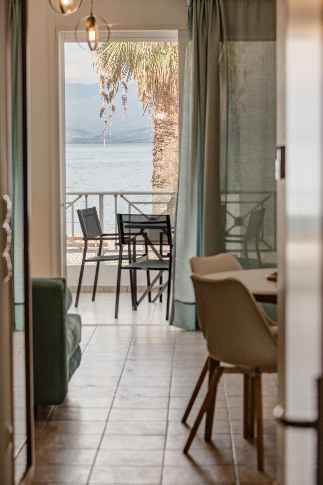 Sugar Blue - Apartments On The Beach Agios Vasilios  Екстериор снимка